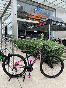 BICICLETA MTB ARO (29) VELOOH START 21 VELOCIDADES FREIO A DISCO MECÂNICO TAMANHO 15 (P) COR PRETO/ROSA