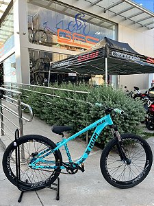 BICICLETA MTB FREERIDE ARO (26) HUPI NAJA KIT SINGLE S/ MARCHA FREIO DISC HIDRÁULICO TRASEIRO SHIMANO COR AZUL TURQUEZA