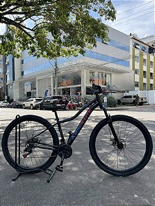 BICICLETA MTB ARO (29) ABSOLUTE HERA 21 VELOCIDADES FREIO A DISCO MECÂNICO TAMANHO 15 (P) COR PRETO/ROSA