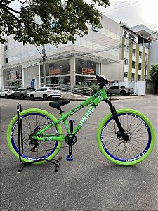 BICICLETA MTB FREERIDE ARO (26) VIKINGX TUFF-25 KIT 7 VELOCIDADES (1X7) FREIO A DISCO MECÂNICO COR VERDE/AZUL