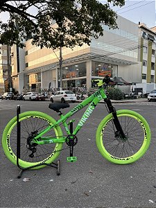 BICICLETA MTB FREERIDE ARO (26) VIKINGX TUFF X-25 CAMBIO 8 VELOCIDADES (1x8) FREIO DISC HIDRÁULICO SHIMANO COR VERDE