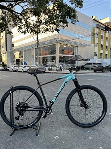 BICICLETA MTB ARO (29) GROOVE SKA 70 12 VELOVIDADES (1X12) FREIO DISC HIDRAULICO TAMANHO 17 (M) COR VERDE CLARO/GRAFITE