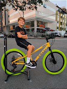 BICICLETA ARO (20) MTB COLLI GRAUZINHA 7 VELOCIDADES (1X7) FREIO A DISCO MECÂNICO COR AMARELO PNEU VERDE NEON