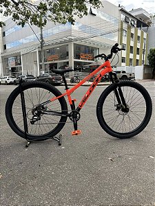 BICICLETA MTB ARO (29) VELOOH START 7 VELOCIDADES FREIO A DISCO MECÂNICO TAMANHO 13 (PP) COR LARANJA/PRETO