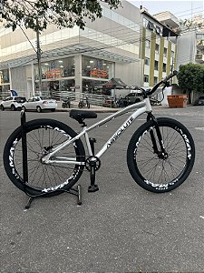 BICICLETA MTB FREERIDE ARO (26) ABSOLUTE BRUTUS KIT SINGLE (S/MARCHA) FREIO DISC HIDRÁULICO MT200 COR PRATA/PRETO