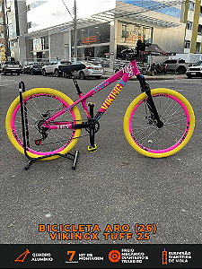 BICICLETA MTB FREERIDE ARO (26) VIKINGX TUFF-25 KIT 7 VELOCIDADES (1X7) FREIO A DISCO MECÂNICO COR ROSA/AMARELO
