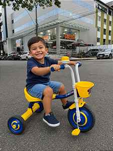 TRICICLO MASCULINO EM ALUMÍNIO AZUL / AMARELO PRODUTO NOVO DE EXPOSIÇÃO – SEM CAIXA