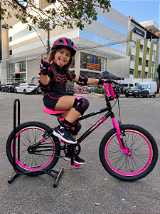 BICICLETA ARO (20) MASCULINA COR PRETO/ROSA PINK S/MARCHA FREIO V-BRAKE MARCA VELOOH CROSS