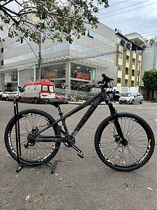 BICICLETA MTB FREERIDE ARO (26) VIKINGX TUFF-25 KIT 7 VELOCIDADES FREIO A DISCO MECÂNICO COR GRAFITE/PRETO