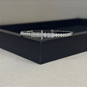 Pulseira de Flor com Pedrarias Cor: Prata