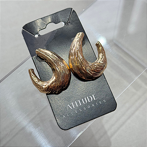 Brinco Geisa Cor: Dourado