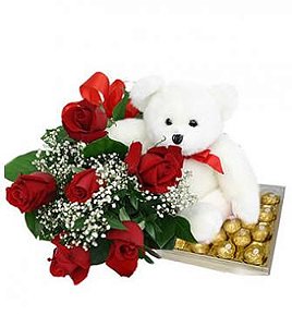 Bouquet 6 rosas + urso + 8 ferrero