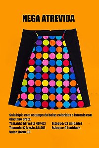 Saia l pis com estampas de bolas coloridas e laterais com elastano