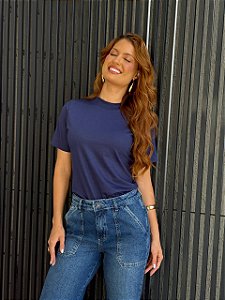 T-SHIRT GOLA ALTA LISA - AZUL MARINHO