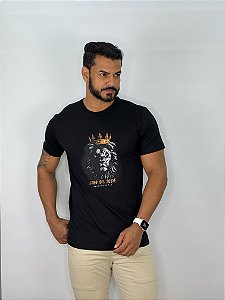 CAMISETA MASCULINA LEÃO DE JUDÁ - PRETO