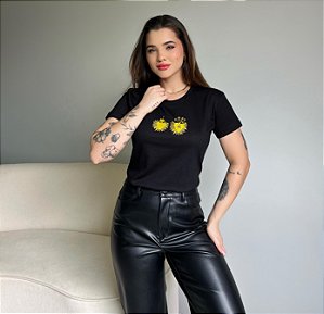 T-SHIRT SAGRADO CORAÇÃO - PRETO