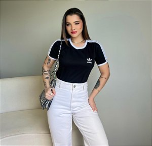 T-SHIRT ADIDAS LISTRAS COM PUNHO - PRETO