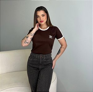 T-SHIRT ADIDAS LISTRAS COM PUNHO - MARROM EXPRESSO
