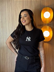 T-SHIRT NEW ERA - PRETO