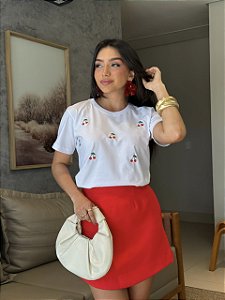 T-SHIRT BORDADA CEREJAS - BRANCO