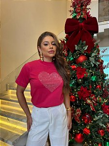 T-SHIRT GOLA ALTA CORAÇÃO COM STRASS - ROSA PINK