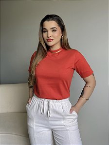 T-SHIRT GOLA ALTA LISA - LARANJA DESTINO