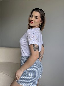 T-SHIRT BORBOLETINHAS BORDADO NA MANGA - BRANCO