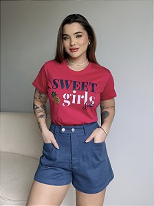 T-SHIRT SWEET GIRLS CLUB C/APLICAÇÃO - ROSA PINK