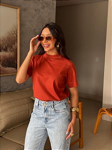 T-SHIRT GOLA ALTA LISA - TELHA