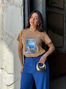 T-SHIRT DTF SANTORINI - MARROM SUEDE