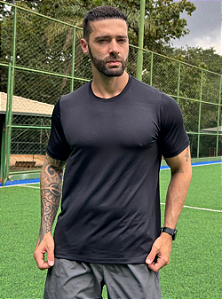 CAMISETA MASCULINA DRY FIT LISA - PRETO