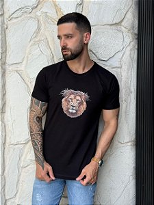 CAMISETA MASCULINA DTF LEÃO COROA - PRETO