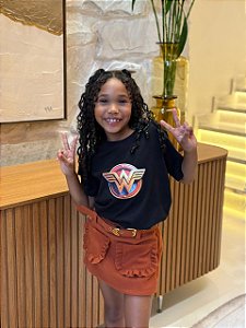 T-SHIRT INFANTIL DTF MULHER MARAVILHA - PRETO
