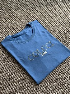 T-SHIRT COLCCI 1986 - AZUL ESTIMADO