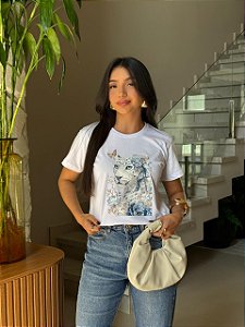 T-SHIRT DTF ONÇA LAÇO FLORAL - BRANCO