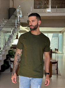 CAMISETA MASCULINA LISA - VERDE MILITAR