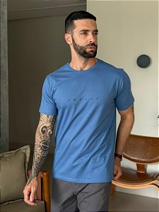 CAMISETA MASCULINA COLCCI (SOBRETOM) - AZUL ESTIMADO