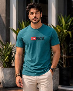 CAMISETA MASCULINA DTF DIESEL - VERDE NOITE