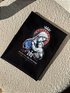T-SHIRT DTF MÃE DE DEUS, ROGAI POR NÓS - PRETO