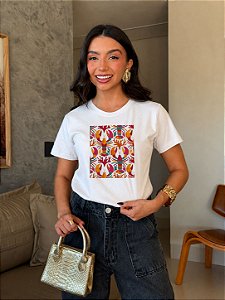 T-SHIRT DTF LAGOSTAS COLORIDAS - BRANCO