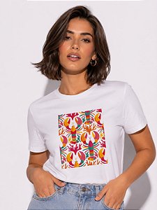 T-SHIRT DTF LAGOSTAS COLORIDAS - BRANCO