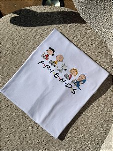 T-SHIRT DTF SNOOPY FRIENDS - BRANCO