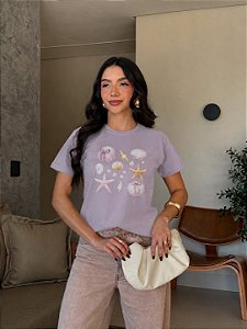 T-SHIRT DTF CONCHAS E PEROLAS - LILAS