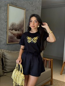 T-SHIRT BORDADA BORBOLETA - PRETO