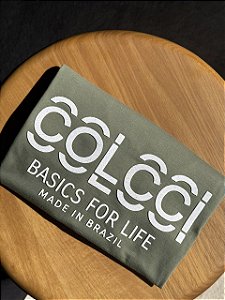 T-SHIRT COLCCI BASICS FOR LIFE - FOLHA SECA