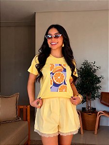 T-SHIRT DTF LARANJAS - AMARELO MANTEIGA