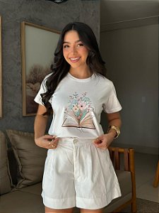 T-SHIRT DTF LIVRO FLORAL - OFF WHITE