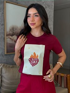 T-SHIRT DTF JESUS EN TI CONFIO - BORDO