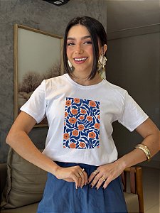 T-SHIRT DTF FLORES LARANJA - BRANCO