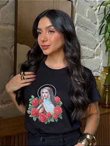 T-SHIRT DTF SANTA TERESINHA ROSAS VERMELHAS - PRETO